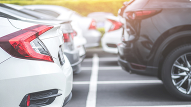 miasto sprzedaje przejęty samochód. czy musi zapłacić akcyzę?