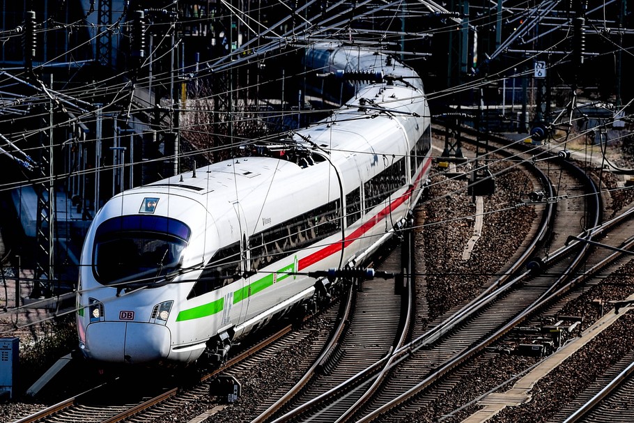 Wszyscy europejscy przewoźnicy kolejowi, w tym także Deutsche Bahn, ograniczyli w trakcie pandemii liczbę uruchamianych pociągów