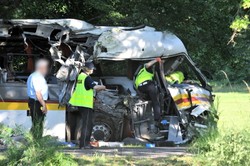 Tragiczny wypadek autobusu pod Wejherowem. Trzy osoby zginęły [ZDJĘCIA]