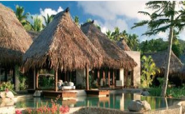 Willa właściciela, Laucala Island Resort
<br><br>
Laucala, Fidżi
<br><br>
Średnia cena za noc: 40 tys. dolarów
<br><br>
Powierzchnia: 1200 metrów kwadratowych
<br><br>
Należący do miliardera Dietricka Mateschitza kompleks składa się z 25 luksusowych willi (każda ma dostęp do prywatnej plaży). Najbardziej okazała jest jednak willa, w której zatrzymuje się sam Mateschitz. Budynek znajduje się na szczycie wzgórza, z którego roztacza się widok na całą wyspę. Willa jest również dostępna dla innych gości kurortu – aby w niej zamieszkać trzeba jednak najpierw wypełnić specjalny wniosek, a następnie czekać na zaproszenie.