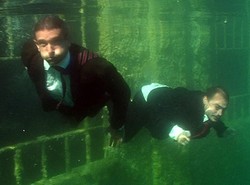 "Yes-meni naprawiają świat"