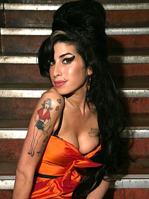 27536_nanaamywinehouse-d00022636c9c184c7752e