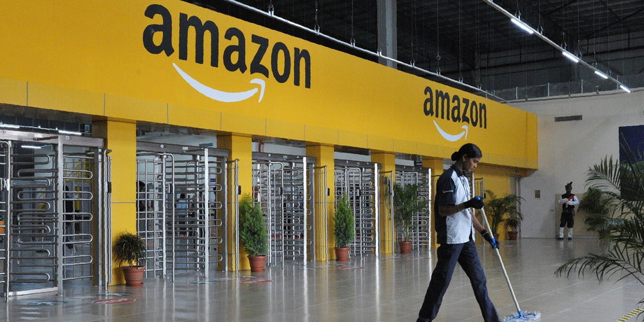 Amazon zatrudnia około 300 tys. osób na całym świecie
