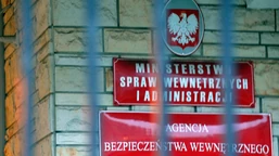 wybory prezydenckie 2025. były szef abw: tusk po raz kolejny mija się