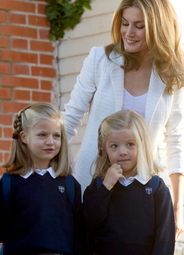 Księżna Letizia z córkami