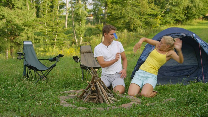 Siófoki szúnyograjzás: 30 éve nem láttak ennyi szúnyogot a Balatonon