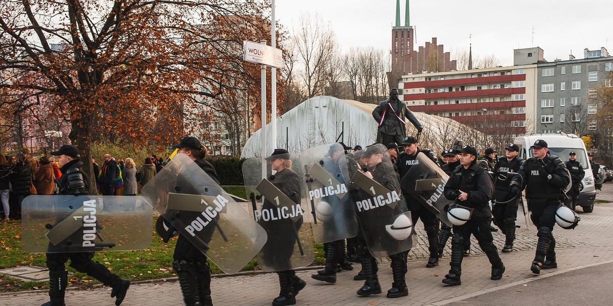 Program modernizacji służb mundurowych obejmuje Policję, Straż Graniczną, Państwową Straż Pożarną i Służbę Ochrony Państwa (SOP)