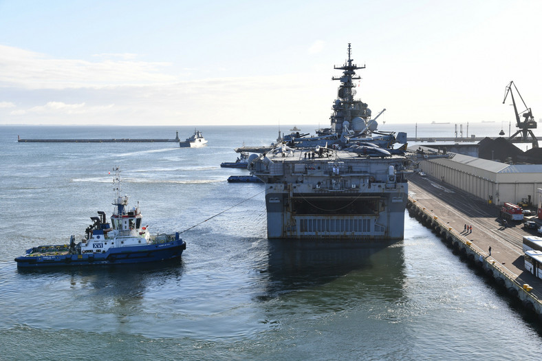 USS Kearsarge ma zasięg aż 17 tys. km