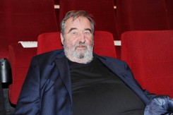 Wnuczka Krzysztofa Kowalewskiego zaręczyła się. Kim jest jej wybranka? [WIDEO]