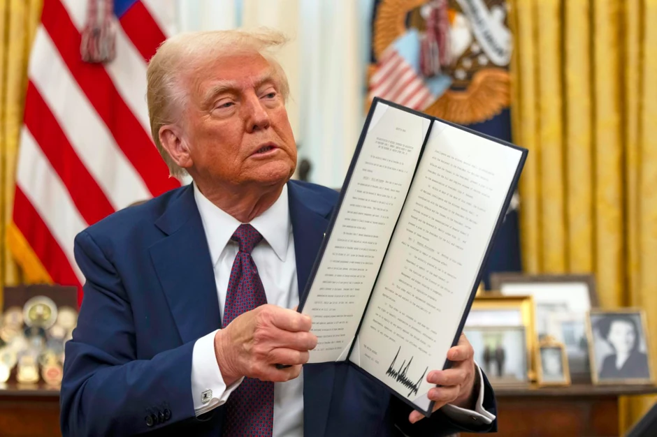 Robert F. Kenedi Donald Tramp