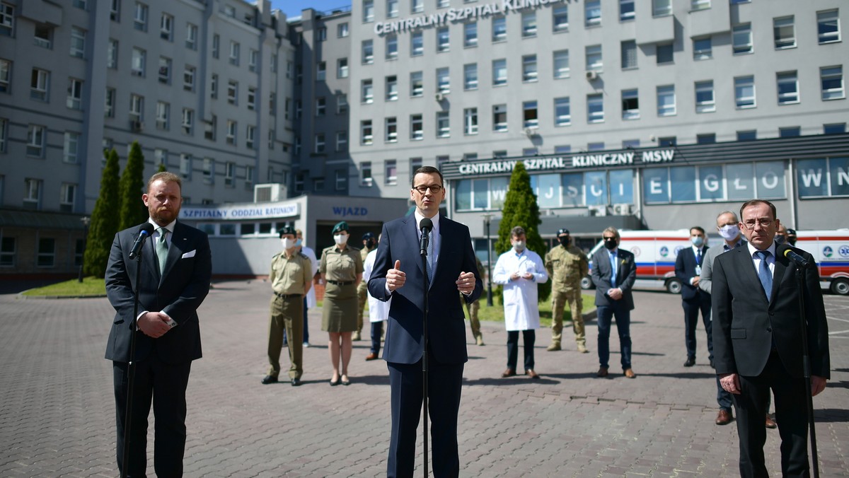 Koronawirus w Polsce. Mateusz Morawiecki dziękuję Łukaszowi Szumowskiemu