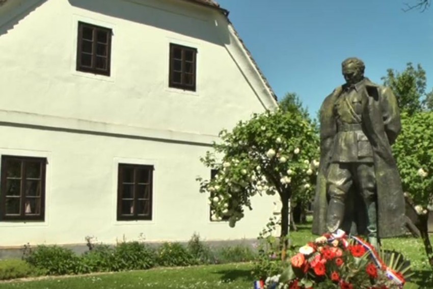 Statua Tita u Kumrovcu