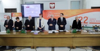 Ziobro o roli rodziny: Mamy przeciwstawić cywilizacji śmierci - cywilizację miłości