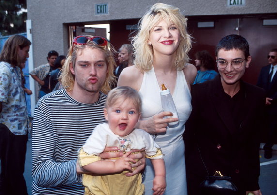 Sinead O'Connor (po prawej) z Kurtem Cobainem, Courtney Love i Frances Bean Cobain (1993)