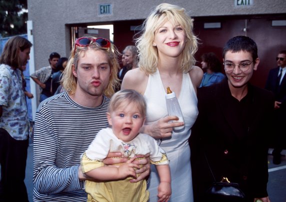 Sinead O'Connor (po prawej) z Kurtem Cobainem, Courtney Love i Frances Bean Cobain (1993)