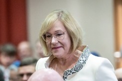 Znów głośno o kurator Nowak. W tle 'układ kuratorski' i lekcje religii pod naciskiem