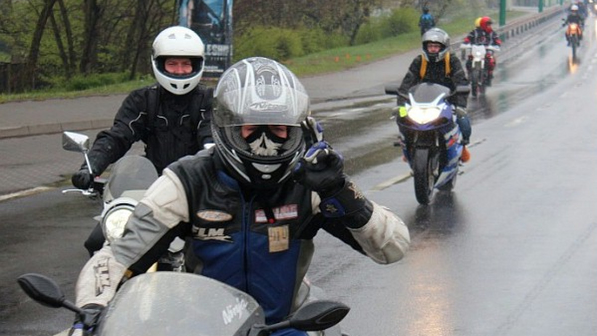 Impreza rozpoczynająca sezon motocyklowy w stolicy Wielkopolski zorganizowana została już po raz dziewiętnasty - informuj portal mmpoznan.pl.