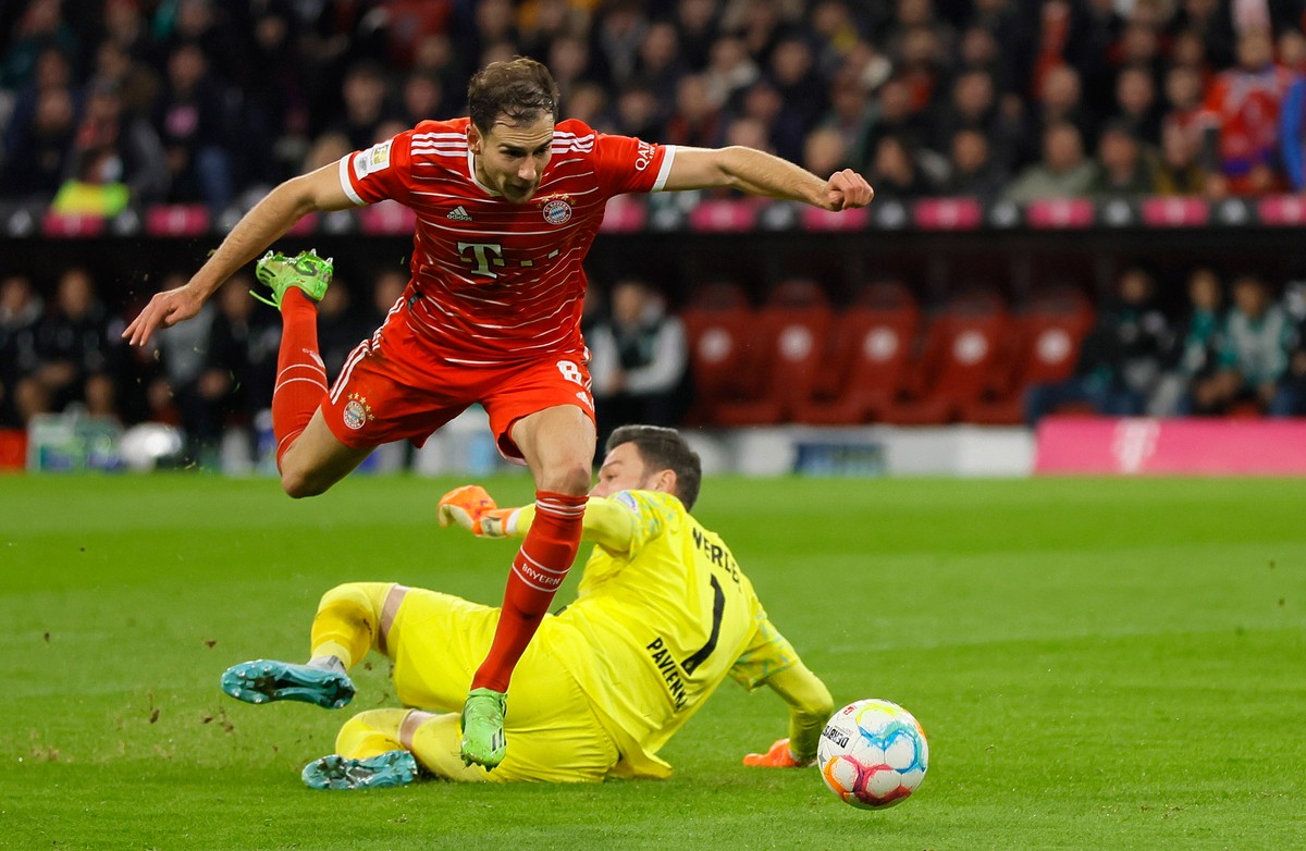 Leon Goretzka i Jiri Pavlenka