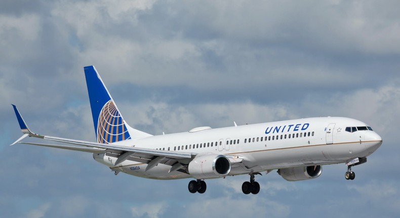 A United Airlines Boeing 737.
