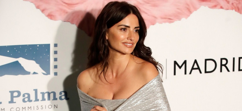 Nie można się na nią napatrzeć: przepiękna Penelope Cruz na gali filmowej w Madrycie. FOTO