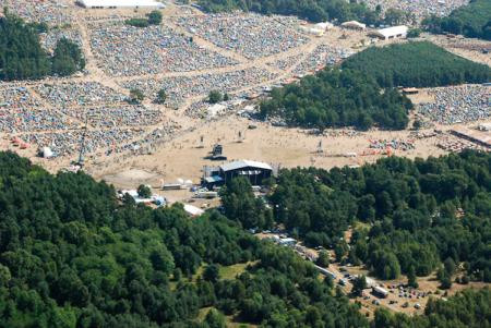 Przystanek Woodstock z lotu ptaka