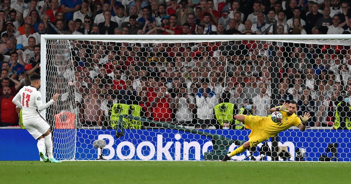 Włochy - Anglia. Gianluigi Donnarumma bohaterem Włochów ...