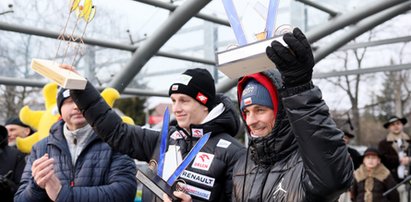 Zobacz, jak kibice w Ustroniu powitali Piotra Żyłę. "Piotrek, jesteś wielki!"