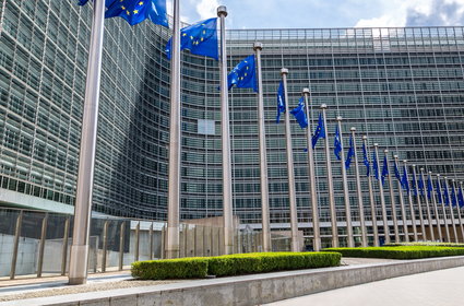 Jak UE chce ułatwić firmom walkę z wymuszeniami gospodarczymi