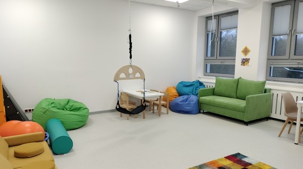 Specjalistyczna Poradnia Wczesnej Pomocy Psychologiczno-Pedagogicznej w Krakowie to poradnia dla dzieci niepełnosprawnych i z różnymi zaburzeniami rozwojowymi.