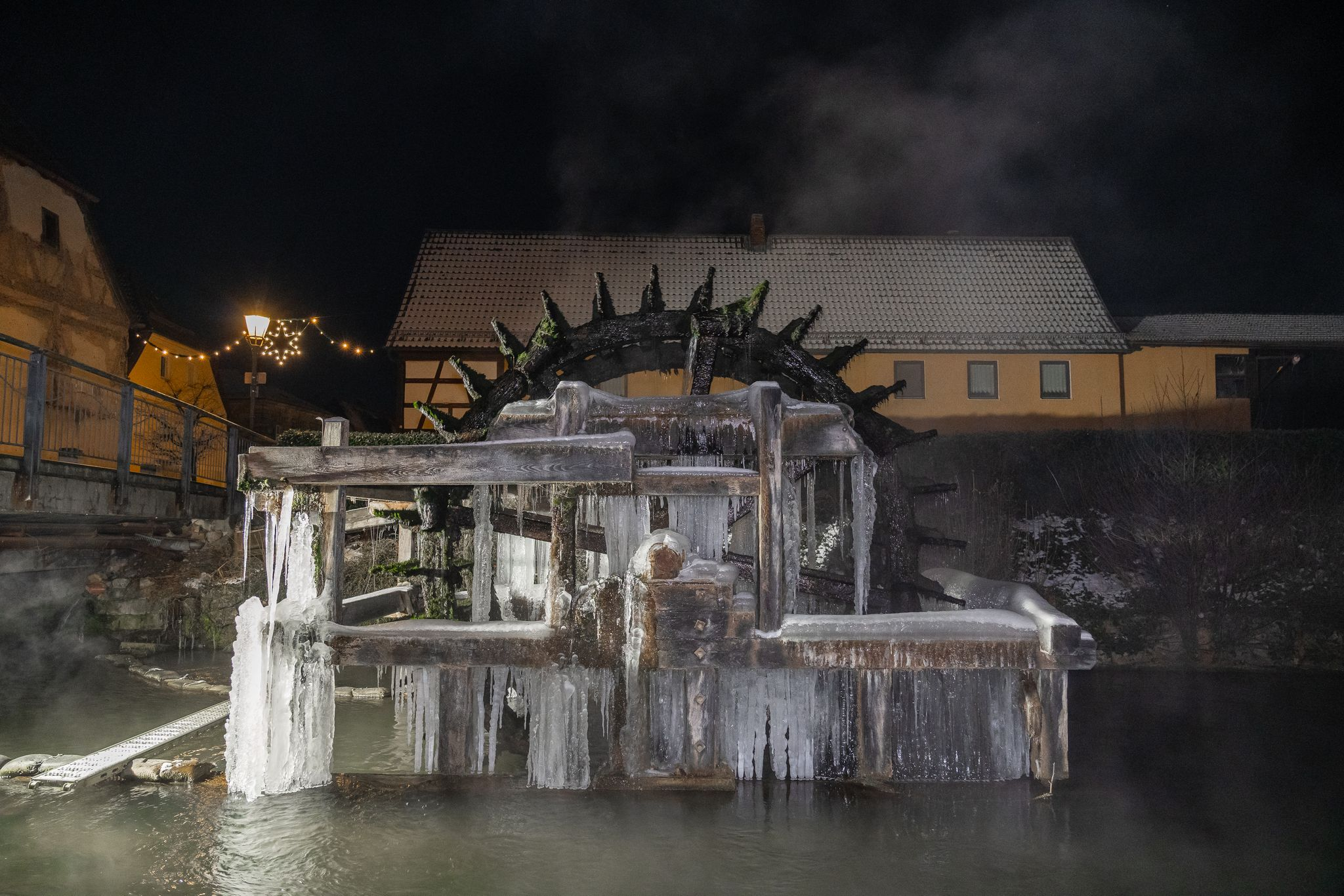 Minus 21 Grad in Deutschland: DLRG warnt vor lebensgefährlichem Eis