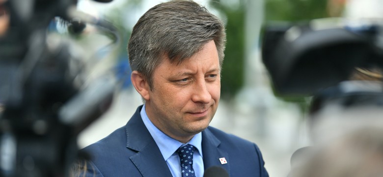 Dworczyk o podwyżkach: Trójpodział władzy traktowany jest w ten sam sposób