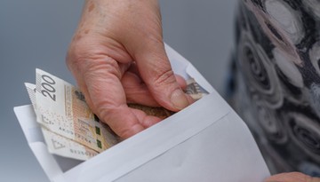 Ile średnio wynosi renta wdowia? ZUS podał dane
