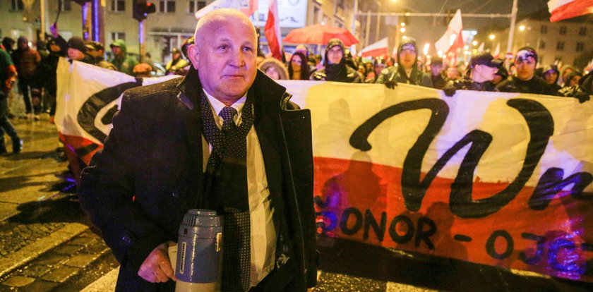 Antysemicki baner na polskim hotelu. Oto właściciel