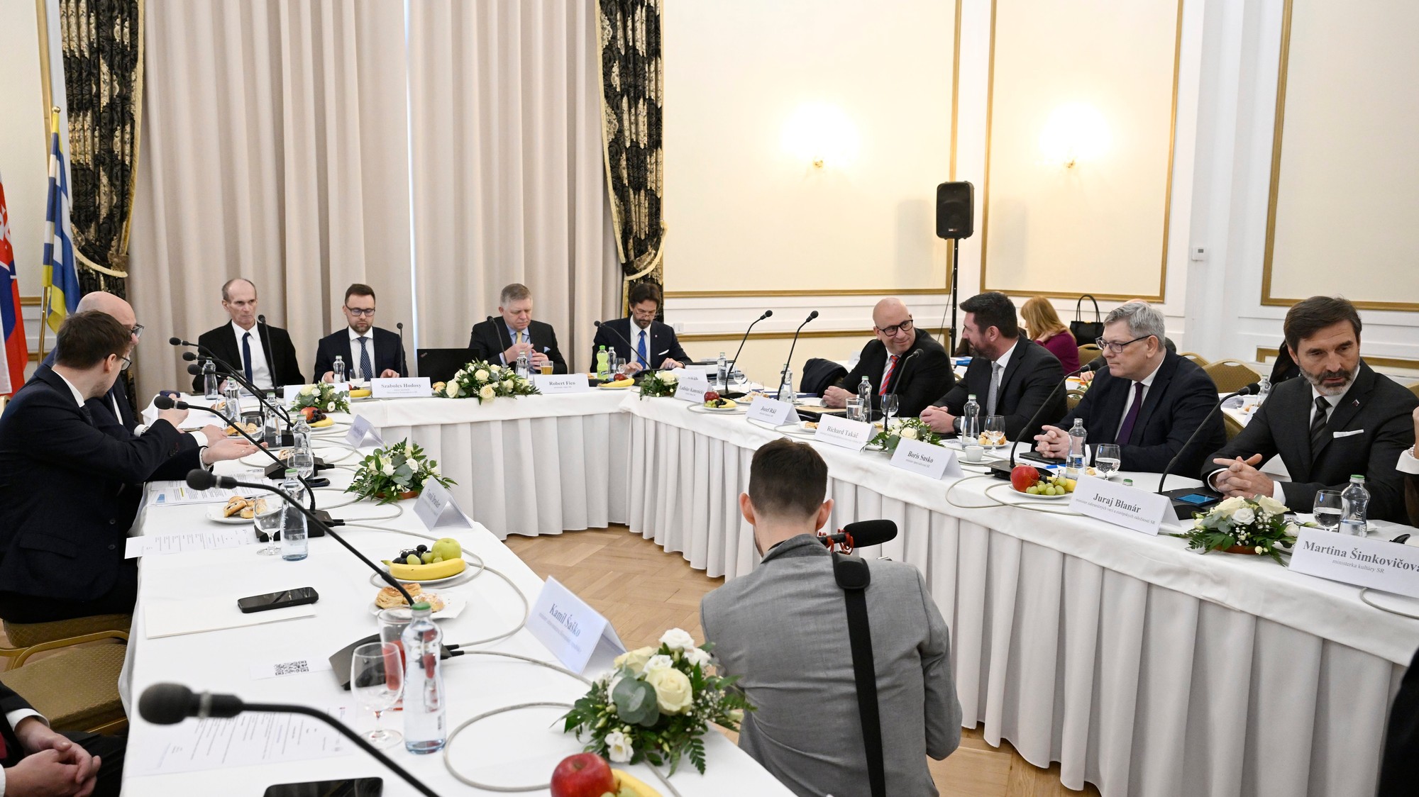 129. výjazdové rokovanie vlády SR na Smolenickom zámku v Smolenicich.