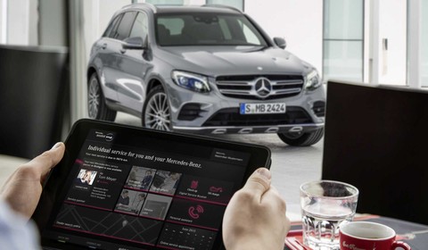 Zdalne aktualizacje samochodów - Mercedes zdradził statystyki