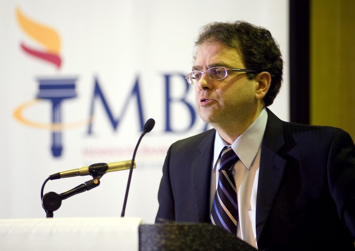 <b>10. David Blankenhorn, Narayana Kocherlakota i Richard A. Muller</b>, aktywista, ekonomista i fizyk<br>
Na liście znaleźli się za spektakularną zmianę swoich poglądów.