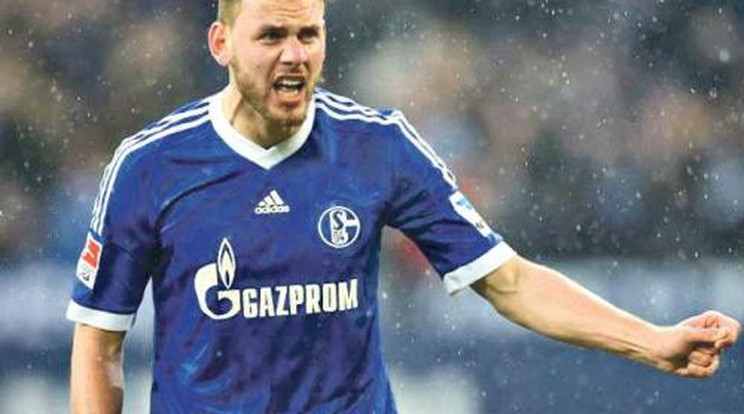 Nem engedi el a Schalke Szalait