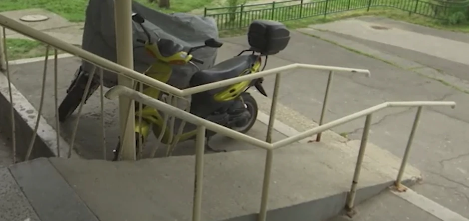 Nebezbedna rampa na ulazu u Radišinu zgradu