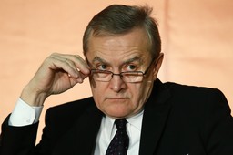 Prof. Gliński: Zmiany dokonane wczoraj w sejmie są niepoważne