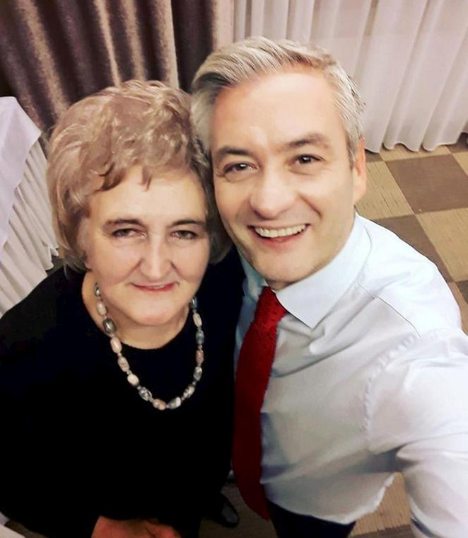 Robert Biedroń z mamą