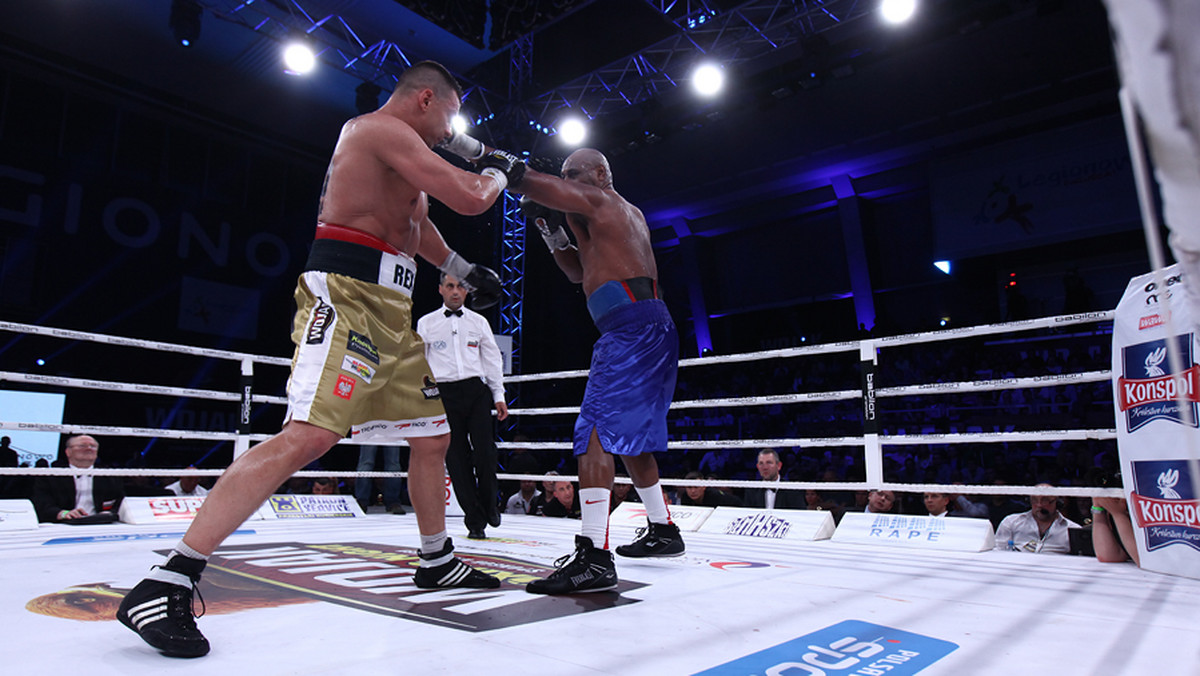 Po trzech miesiącach od pierwszej walki udał się rewanż Marcinowi Rekowskiemu. W walce wieczoru kolejnej gali z cyklu Wojak Boxing Night bokser grupy KnockOut Promotion jednogłośną decyzją sędziów pokonał byłego mistrza świata w wadze ciężkiej Olivera McCalla.