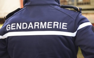 Francja: Atak na funkcjonariuszy Żandarmerii. Trzech nie żyje, czwarty jest ranny