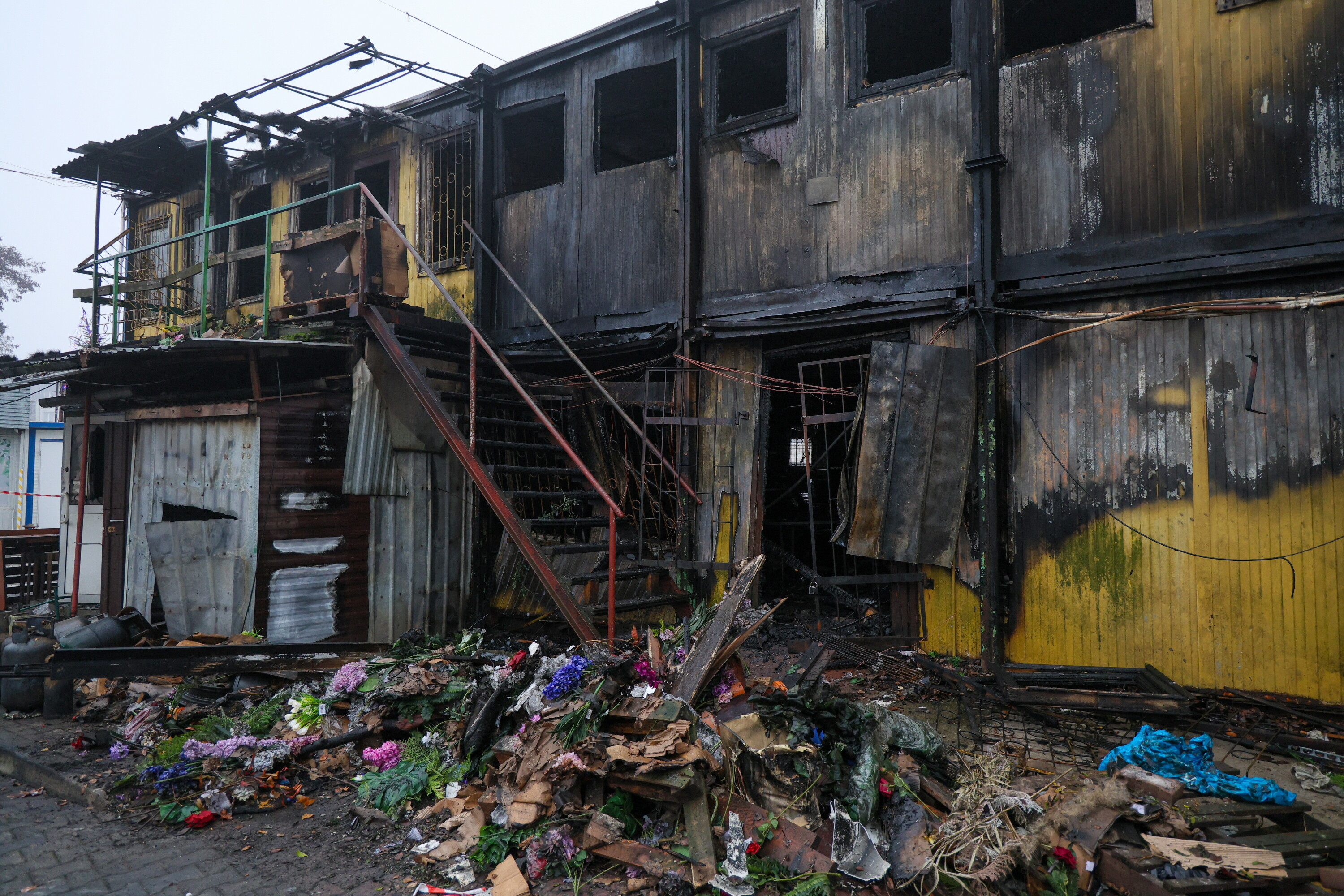 Pożar na targowisku we Włochach: Zatrzymano 36-latka, szkody na 300 tys. zł