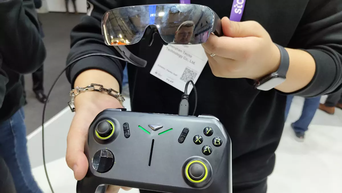 Tecno Pocket Go – kontroler i okulary