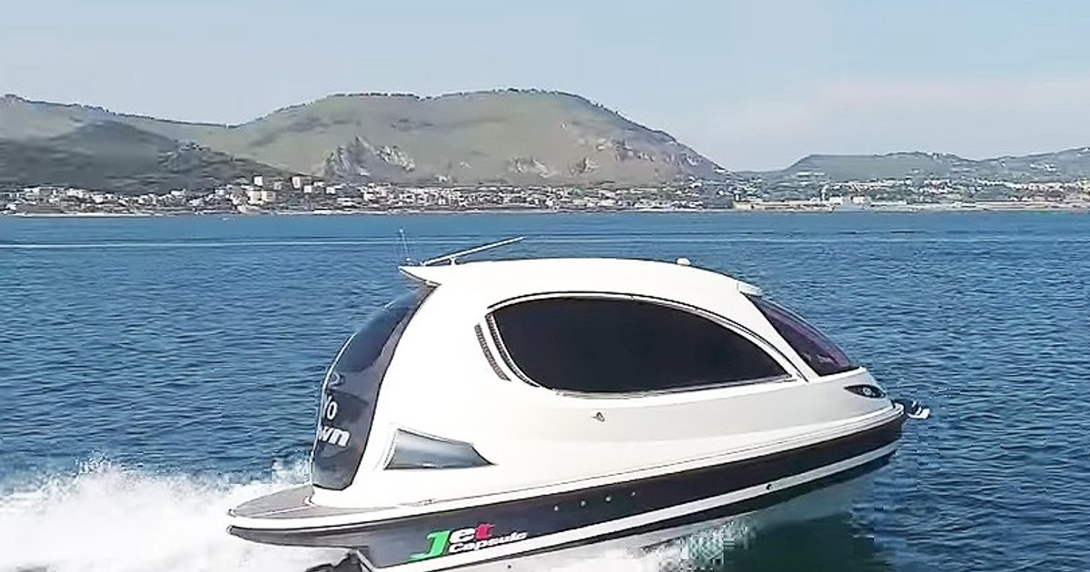 This luxury mini yacht costs £100,000 and it looks like a spaceship