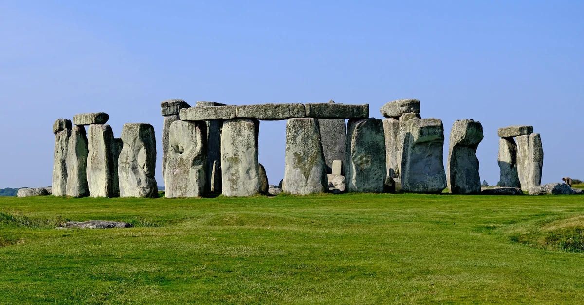 Sensacyjny powrót mistrza szpiegowskich i historycznych opowieści. Tajemnice Stonehenge