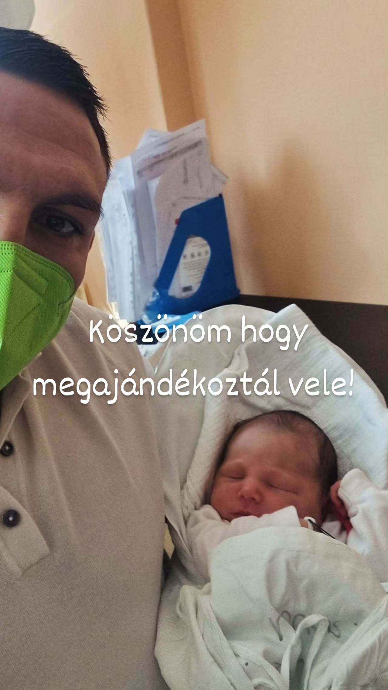 Gábor Boráros poslal svojej bývalej láske Monike Jákliovej odkaz do neba. 