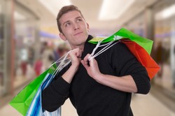 Na co mężczyźni wydają krocie i dlaczego ukrywają to przed partnerkami?