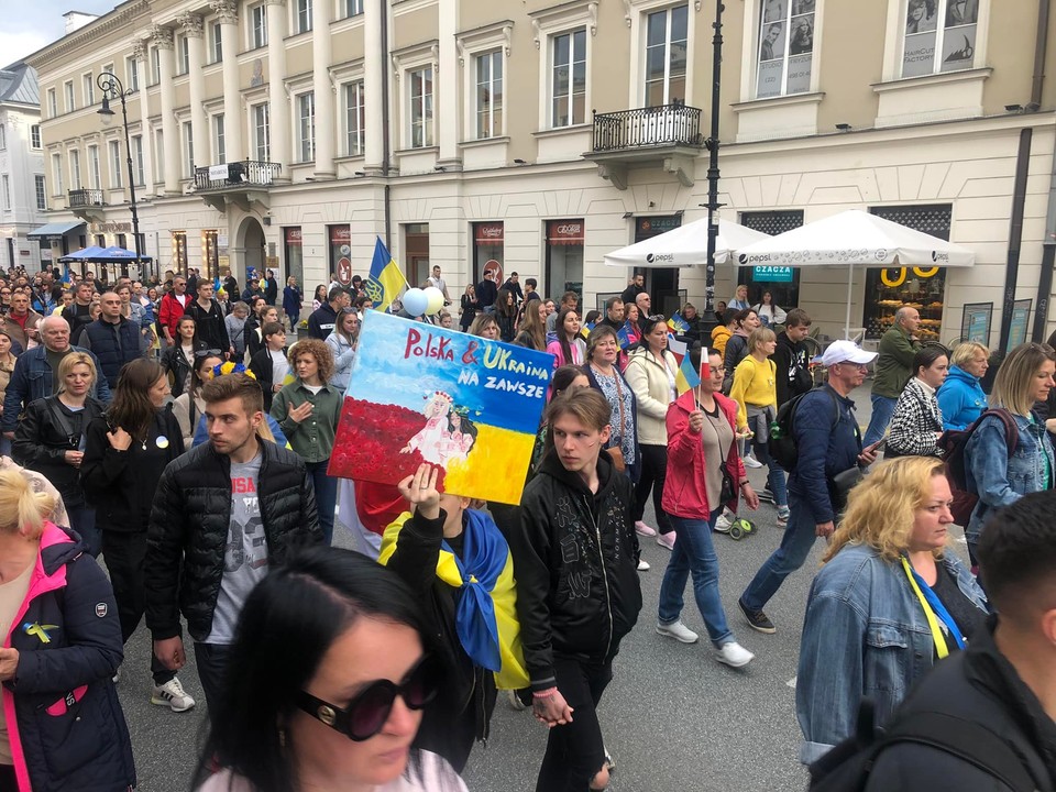 Ukraińcy wyrażają wdzięczność Polakom. W Warszawie odbył się marsz wdzięczności