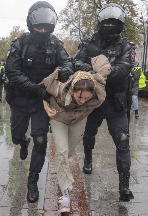 Zatrzymania protestujących w Moskwie przeciwko mobilizacji